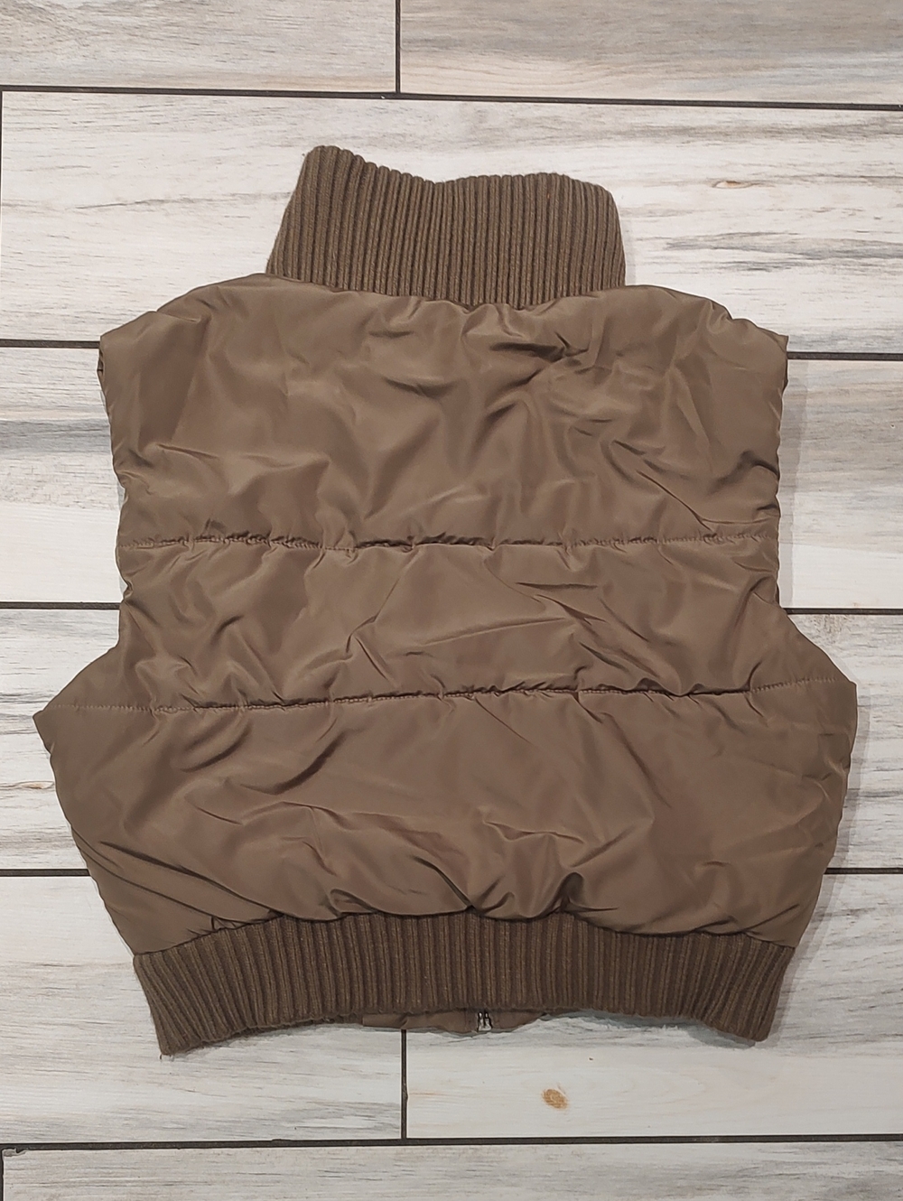Puffer Vest Jacket - Picture 2 of 3